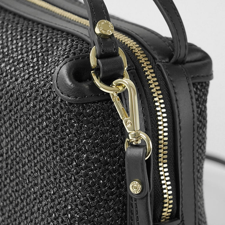 【2026SS SUMMER SALE】GIANNI CHIARINI レディース ショルダーバッグ ALIFA M BS8788 COMM TWIST LS 2カラー