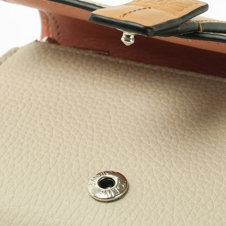 LOEWE レディース 3つ折り財布 SMALL VERTICAL WALLET C660S86X04 LIGHT OAT HONEY ライトオーツ ハニー 2463