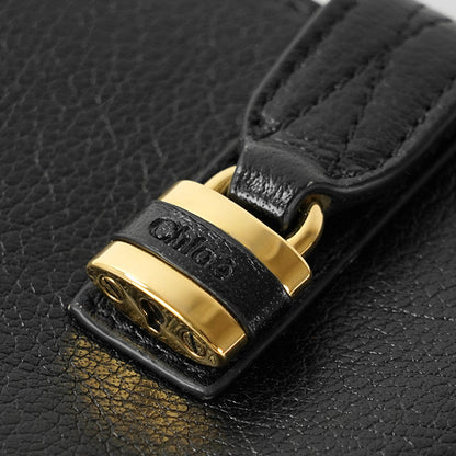 Chloe レディース 2つ折り財布 PADDINGTON SQUARE WALLET CH26SP916O37 BLACK ブラック 001