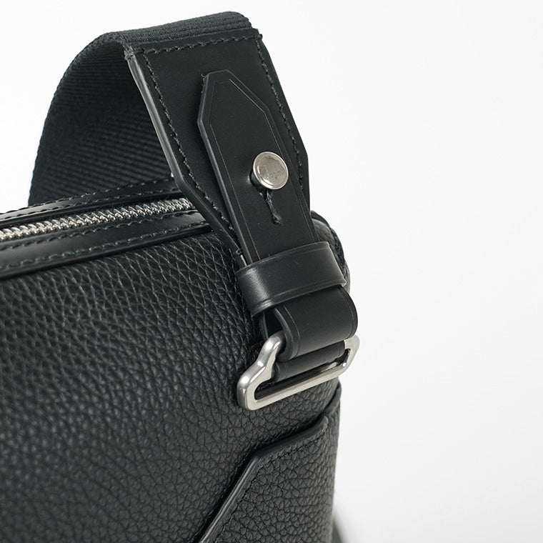 dunhill メンズ ショルダーバッグ HARNESS DU24F3102XA BLACK ブラック 001