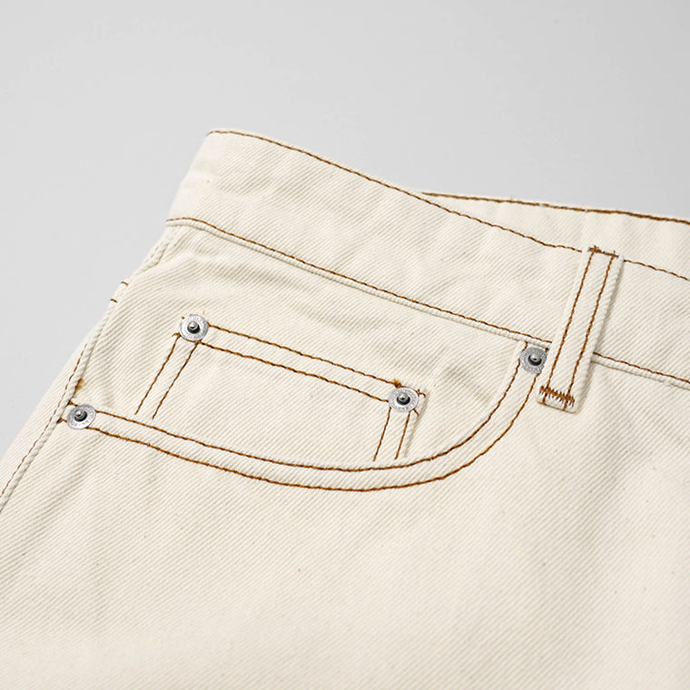 【SUMMER FINAL SALE】 AMI メンズ ジーンズ HTR001 DE0039 BLANC CREME アイボリー 136