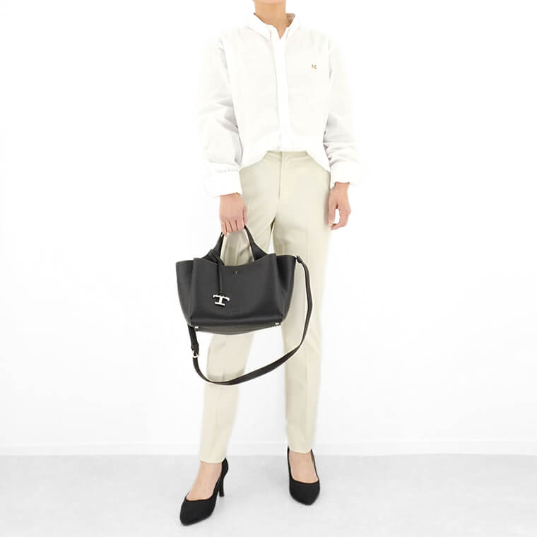 TOD'S レディース ショルダーバッグ BAG IN LEATHER MINI XBWAPAFL100QRI ブラック B999