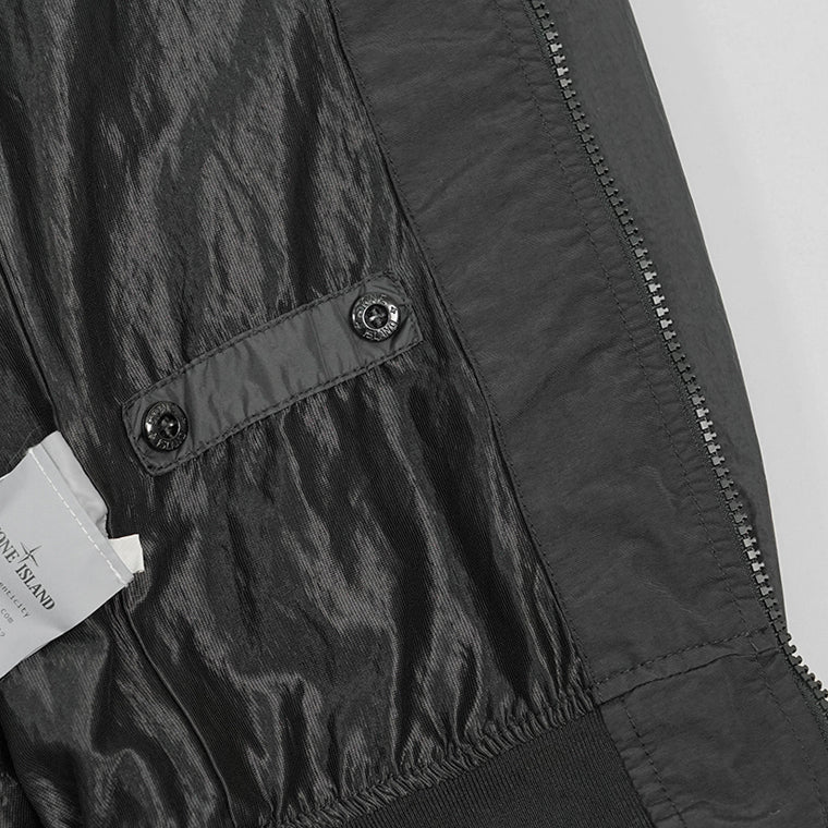 STONE ISLAND メンズ ブルゾン GARMENT DYED CRINKLE REPS NY K1S154100037 S0A23 ブラック V0029