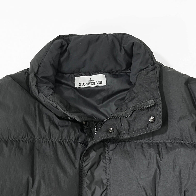 STONE ISLAND メンズ ダウンジャケット GARMENT DYED CRINKLE REPS NY K2S154100010 S0A23 ブラック V0029