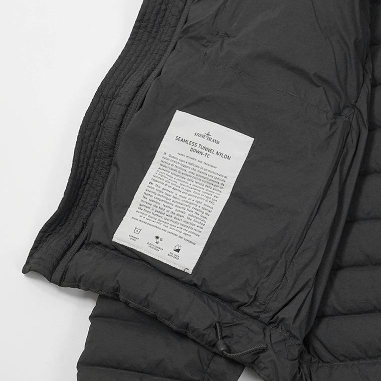STONE ISLAND メンズ ダウンジャケット K2S154100020 S0183 ブラック V0029