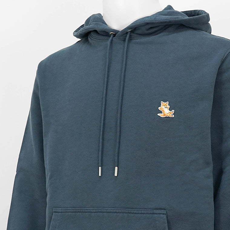 【2024AW CLEARANCE SALE】 MAISON KITSUNE メンズ パーカー CHILLAX PATCH REGULAR HOODIE LM00706 KM0001 INK BLUE ネイビー P476