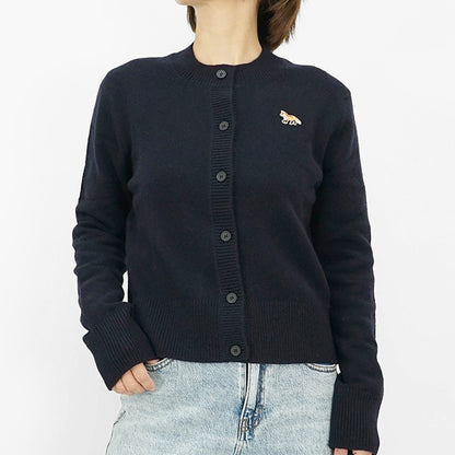 【2024AW CLEARANCE SALE】 MAISON KITSUNE レディース カーディガン BABY FOX PATCH FITTED CARDIGAN LW00508 KT1006 NAVY ネイビー P480