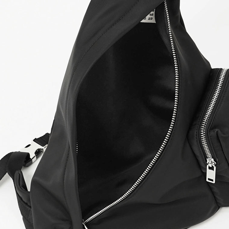 MM6 Maison Margiela KIDS キッズ ワンショルダーバッグ JAPANESE SLING BAG M60820 P6416 ブラック T8013