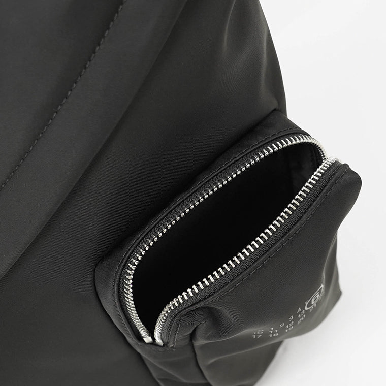 MM6 Maison Margiela KIDS キッズ ワンショルダーバッグ JAPANESE SLING BAG M60820 P6416 ブラック T8013