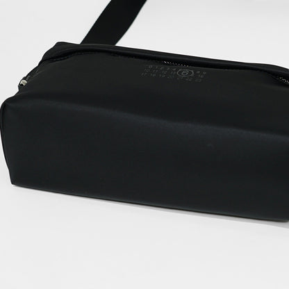 MM6 Maison Margiela KIDS キッズ ショルダーバッグ NYLON CROSSBODY BAG M60822 P6416 ブラック T8013