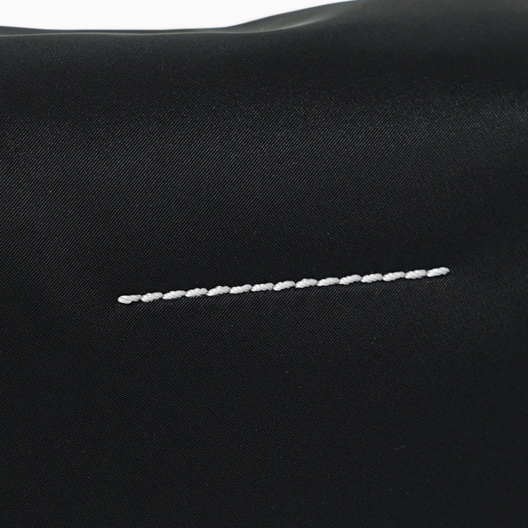 MM6 Maison Margiela KIDS キッズ ショルダーバッグ NYLON CROSSBODY BAG M60822 P6416 ブラック T8013