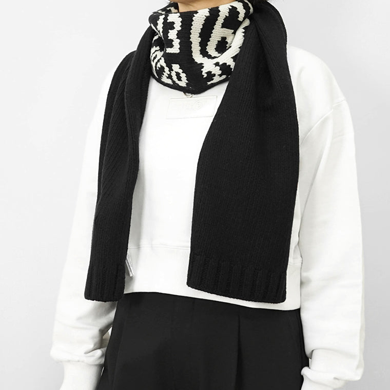 MM6 ダウンマフラー マルジェラ MM6 / MM ダウンマフラー メゾン マルジェラ mm6 ダウンストール