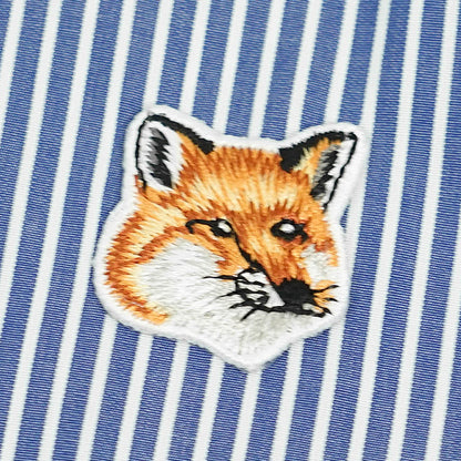 【2024AW CLEARANCE SALE】 MAISON KITSUNE メンズ シャツ FOX HEAD CLASSIC STRIPED SHIRT MM00411 WC2046 NAVY STRIPES ネイビーストライプ S481