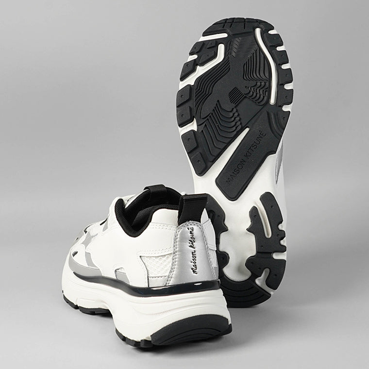 MAISON KITSUNE メンズ スニーカー SORA RUNNERS MM04803 LR0060 SILVER WHITE シルバー ホワイト 0371