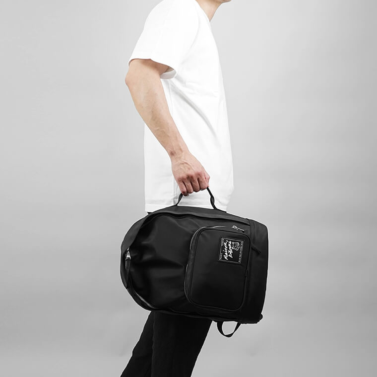 MAISON KITSUNE メンズ レディース バックパック THE TRAVELLER BACKPACK MM05161 WQ1001 BLACK ブラック P199