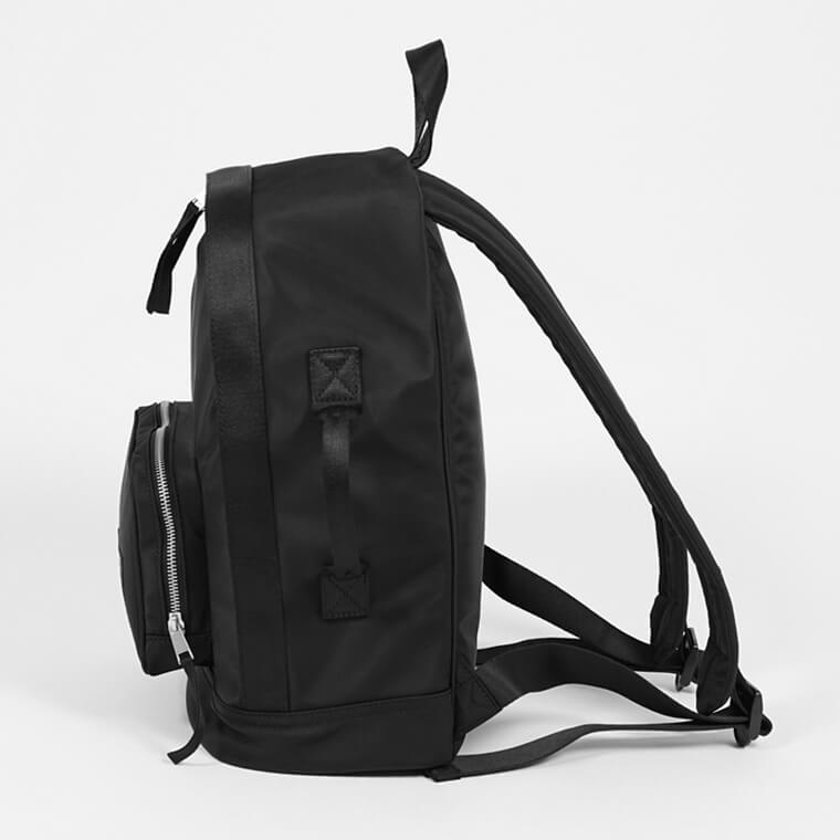 MAISON KITSUNE メンズ レディース バックパック THE TRAVELLER BACKPACK MM05161 WQ1001 BLACK ブラック P199