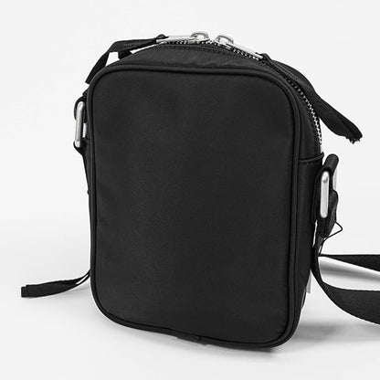 MAISON KITSUNE メンズ レディース ショルダーバッグ THE TRAVELLER CROSSBODY POUCH MM05165 WQ1001 BLACK ブラック P199