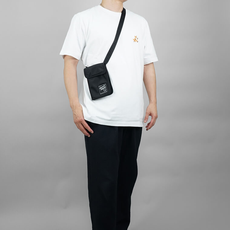 MAISON KITSUNE メンズ レディース ネックポーチ THE TRAVELLER NECK POUCH MM05362 WQ1001 BLACK ブラック P199