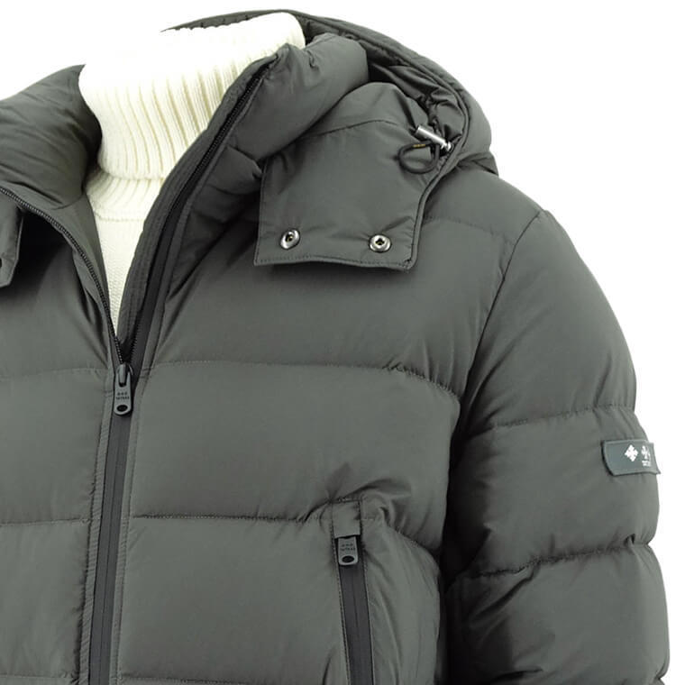 タトラス グースダウン TATRAS 本物のグースダウン フード付きダウンジャケット 黒