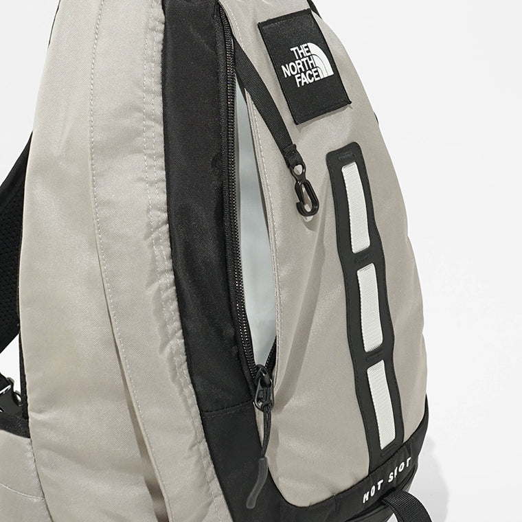 THE NORTH FACE メンズ レディース ワンショルダーバッグ HOT SHOT SLING NF0A8JCE STONE SLAB CUMULUS CLOUD グレージュ SM4