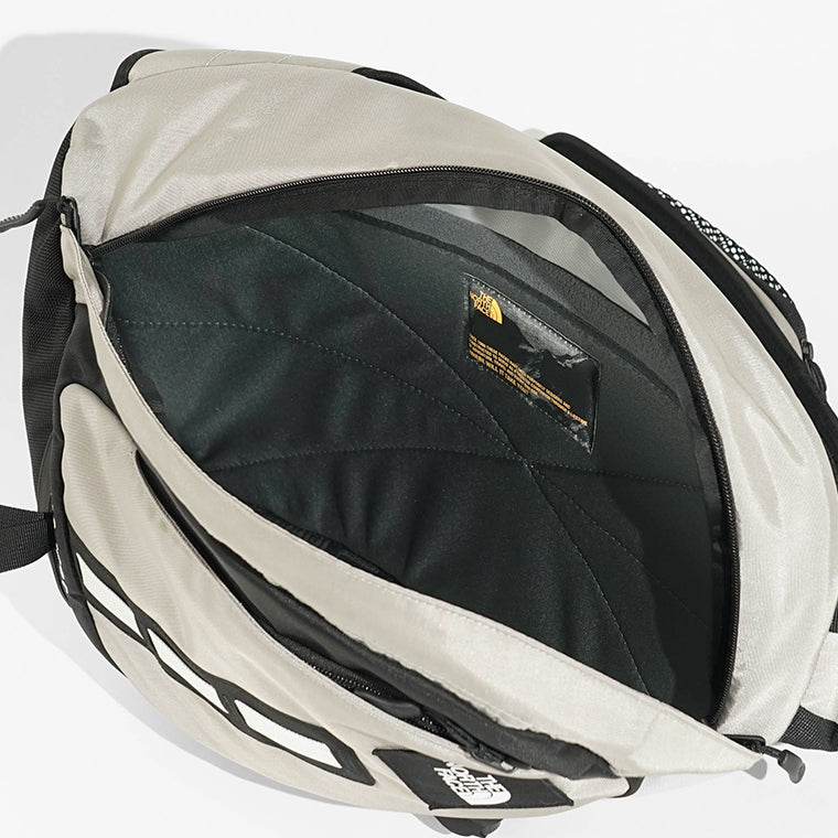 THE NORTH FACE メンズ レディース ワンショルダーバッグ HOT SHOT SLING NF0A8JCE STONE SLAB CUMULUS CLOUD グレージュ SM4
