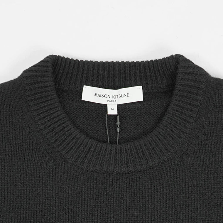 【2024AW CLEARANCE SALE】 MAISON KITSUNE メンズ ニット FOX HEAD INTARSIA COMFORT JUMPER NM00808 KM0329 BLACK ブラック P199