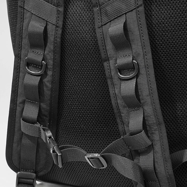 MAISON KITSUNE メンズ レディース バックパック FLASH FOX BACKPACK NM05170 WQ4034 BLACK ブラック P199