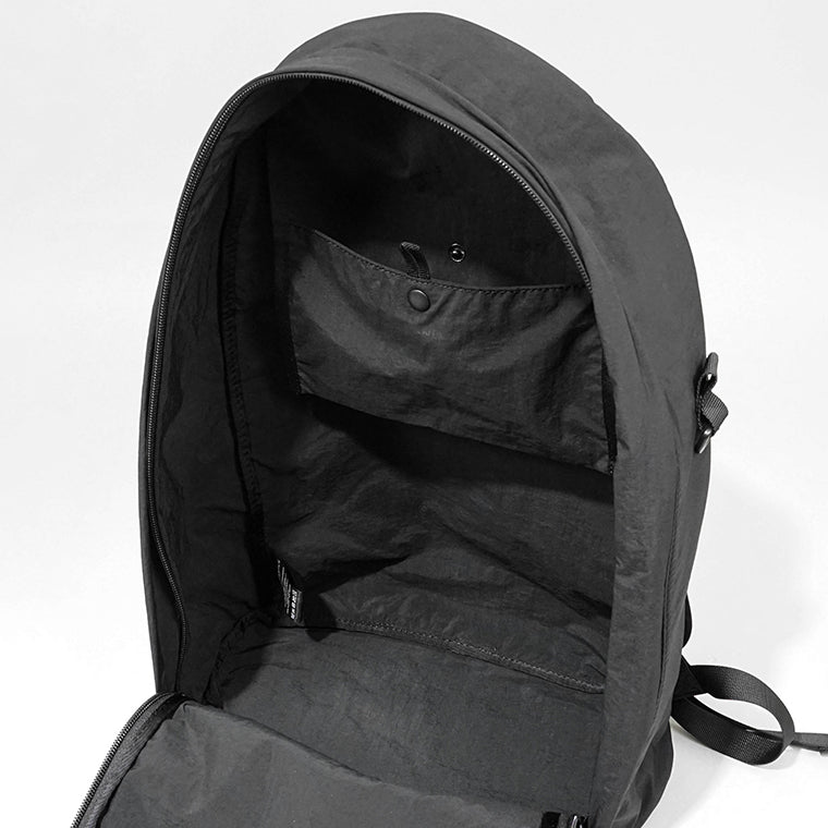 MAISON KITSUNE メンズ レディース バックパック FLASH FOX BACKPACK NM05170 WQ4034 BLACK ブラック P199