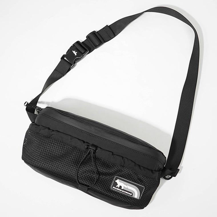 MAISON KITSUNE メンズ レディース ベルトバッグ FLASH FOX BUMBAG NM05171 WQ4034 BLACK ブラック P199