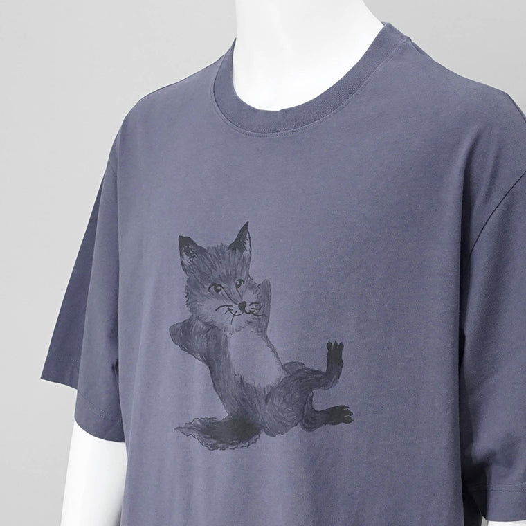 【SUMMER FINAL SALE】 MAISON KITSUNE メンズ Tシャツ CHILLAX PRINT OVERSIZE TEE SHIRT OM00108 KJ0008 FIG パープル 0120