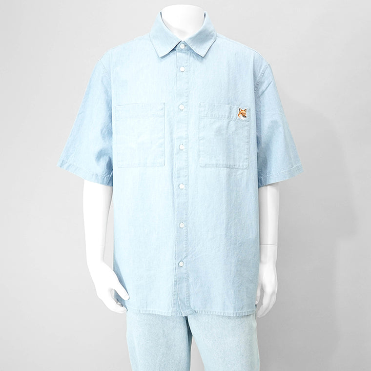 【SUMMER FINAL SALE】 MAISON KITSUNE メンズ 半袖シャツ RELAXED SHORT SLEEVE SHIRT OM00424 WC5006 INDIGO ライトブルー P470