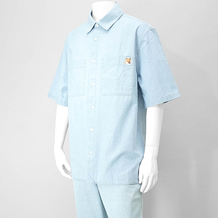 【SUMMER FINAL SALE】 MAISON KITSUNE メンズ 半袖シャツ RELAXED SHORT SLEEVE SHIRT OM00424 WC5006 INDIGO ライトブルー P470