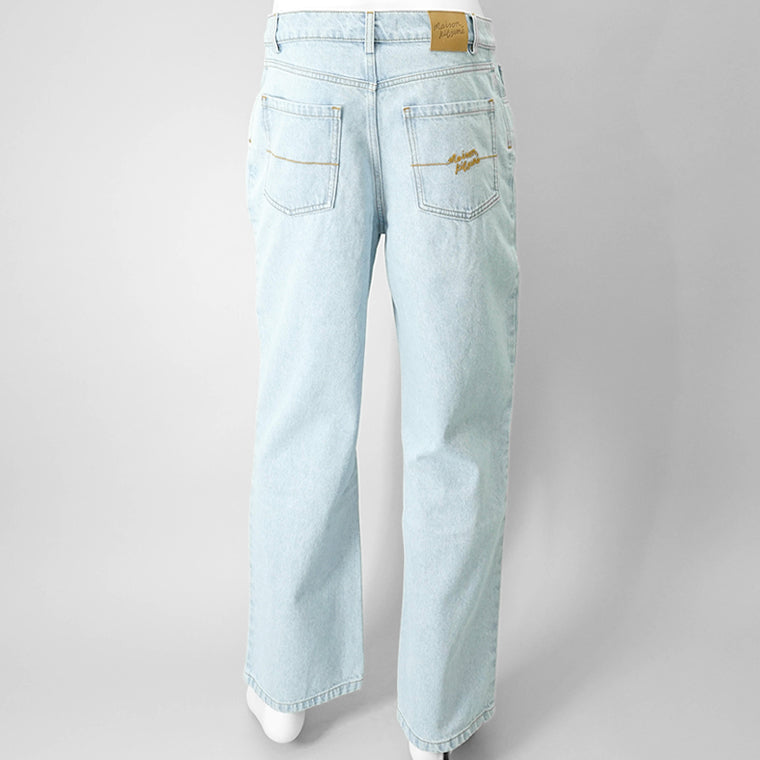 【SUMMER FINAL SALE】 MAISON KITSUNE メンズ ジーンズ RELAXED DENIM JEANS OM01105 WD4009 LIGHT WASH ウォッシュブルー 0203