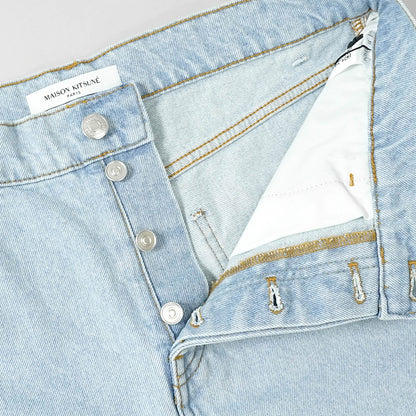 【SUMMER FINAL SALE】 MAISON KITSUNE メンズ ジーンズ RELAXED DENIM JEANS OM01105 WD4009 LIGHT WASH ウォッシュブルー 0203