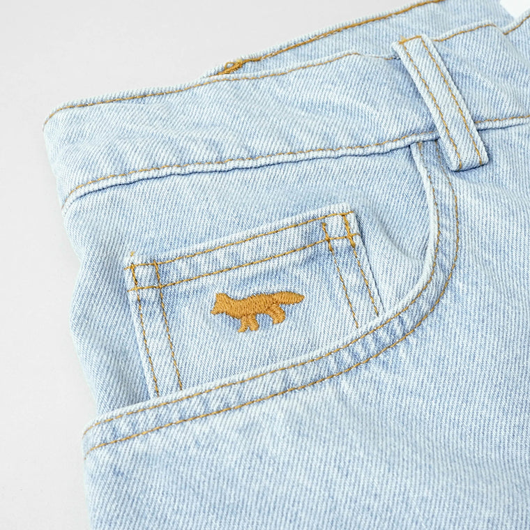 【SUMMER FINAL SALE】 MAISON KITSUNE メンズ ジーンズ RELAXED DENIM JEANS OM01105 WD4009 LIGHT WASH ウォッシュブルー 0203