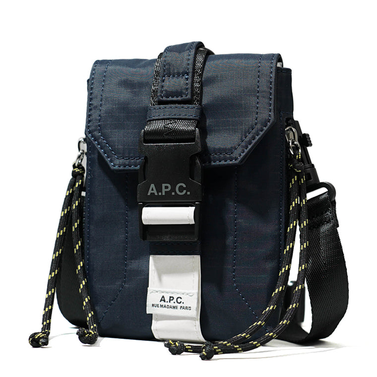 A.P.C. メンズ レディース ショルダーバッグ CROSSBODY POUCH TREK PAAFH H61733 DARK NAVY ダークネイビー IAK