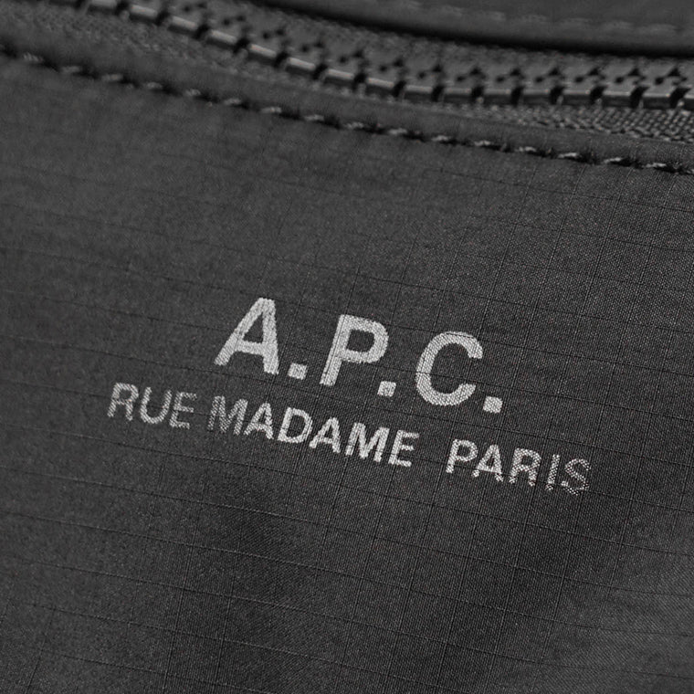A.P.C. メンズ レディース ショルダーバッグ TREK PAAGE H67005 NOIR ブラック LZZ