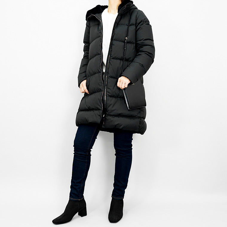 国内正規品　Herno ヘルノ　ダウンコート　サイズ40 HERNO ヘルノ ダウン ダウンジャケット ダウンコート レディース