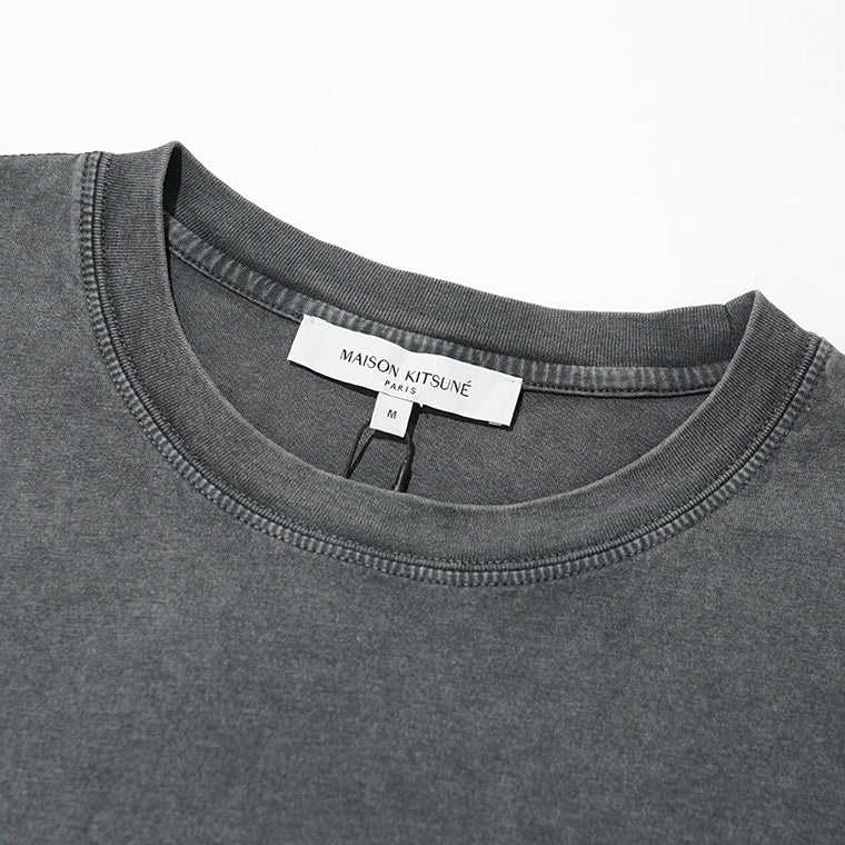 【2026SS SUMMER SALE】MAISON KITSUNE メンズ Tシャツ MAISON KITSUNE 2002 FADED COMFORT TEE SHIRT PM00124 KJ7036 BLACK FADED フェイデッド ブラック 0519