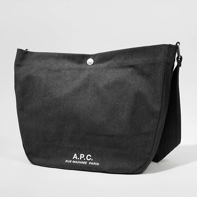 A.P.C. レディース メンズ ショルダーバッグ JOURNAL PSAJZ M61939 NOIR ブラック LZZ