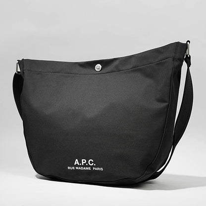 A.P.C. メンズ レディース ショルダーバッグ JOURNAL PSAKR M61939 NOIR ブラック LZZ