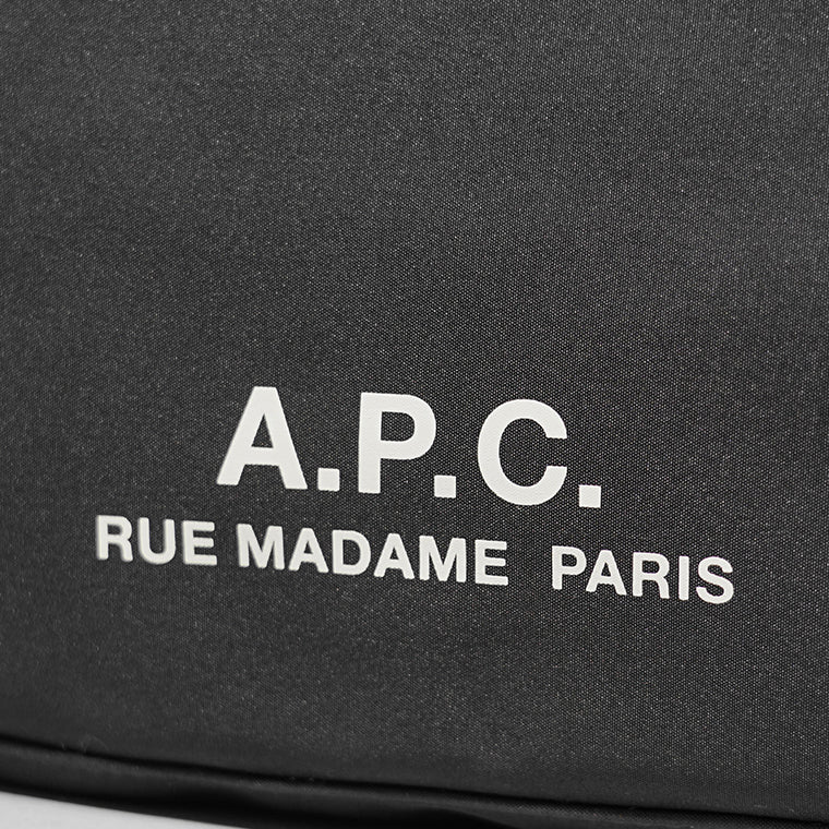 A.P.C. メンズ レディース ショルダーバッグ JOURNAL PSAKR M61939 NOIR ブラック LZZ