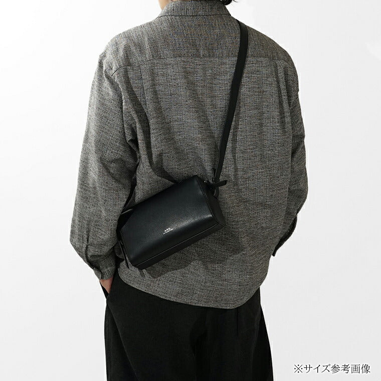 A.P.C. メンズ レディース ショルダーバッグ CAMERA BAG NINO PUAAT H61821 DARK BROWN ダークブラウン CAE
