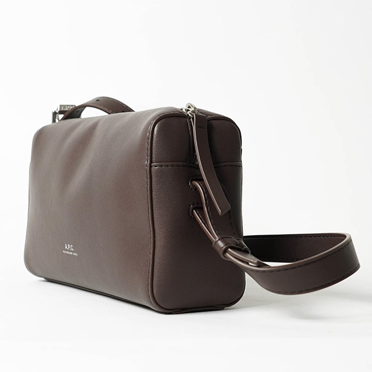 A.P.C. メンズ レディース ショルダーバッグ CAMERA BAG NINO PUAAT H61821 DARK BROWN ダークブラウン CAE