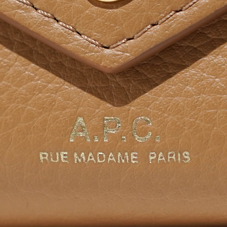 アーペーセー A.P.C. レディース メンズ 3つ折り財布 キャメル
