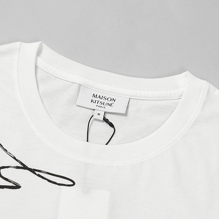 【2026SS SUMMER SALE】MAISON KITSUNE メンズ Tシャツ POETIC SCRIPT LIGHT REGULAR TEE SHIRT QM00113 KJ7036 WHITE オフホワイト P100