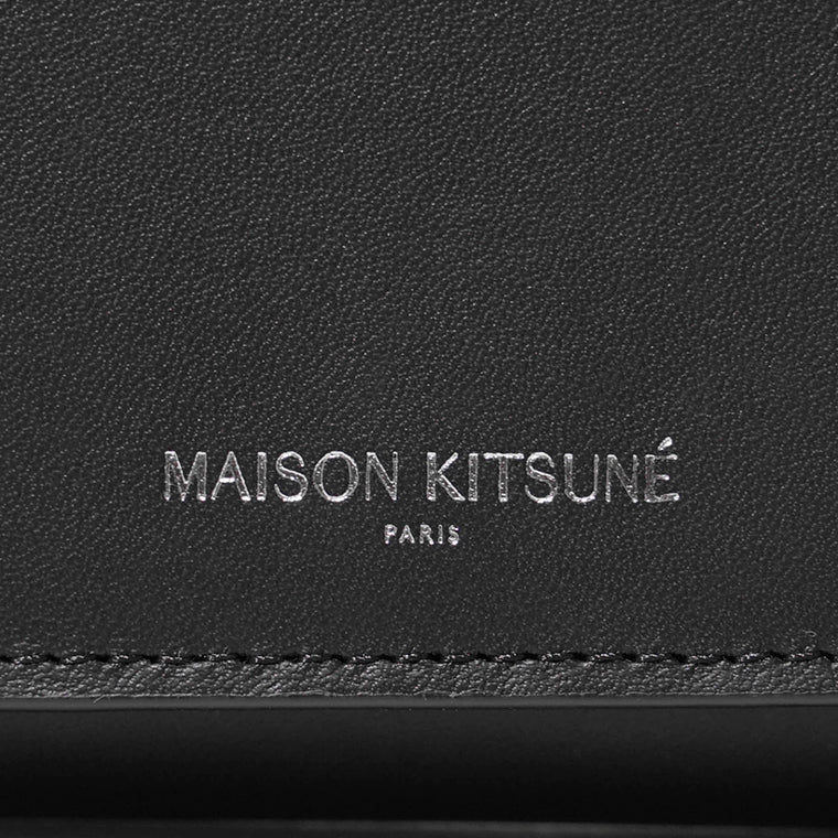MAISON KITSUNE メンズ 3つ折り財布 TRIFOLD WALLET QU05702 LR0072 BLACK ブラック P199