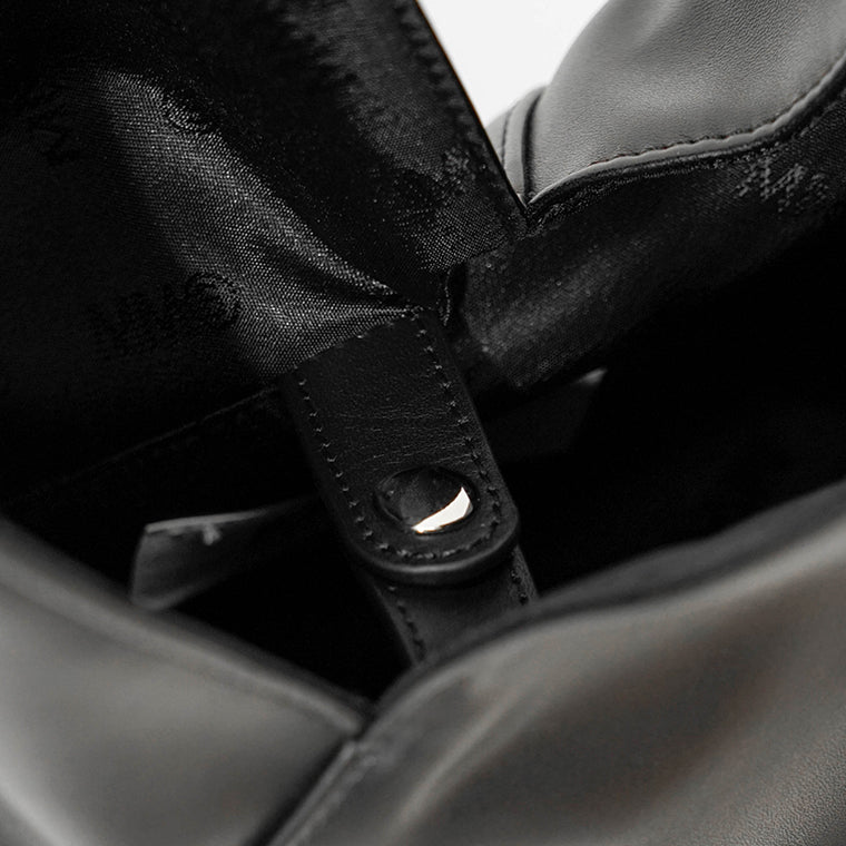 MM6 Maison Margiela レディース トートバッグ JAPANESE S54WD0043 P4313 ブラック T8013
