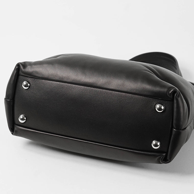 Maison Margiela レディース ショルダーバッグ GLAM SLAM S56WD0133 P8840 ブラック T8013