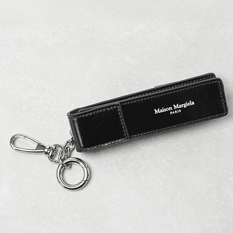 Maison Margiela レディース メンズ チャーム SA1VL0044 P8831 BLACK ブラック T8013